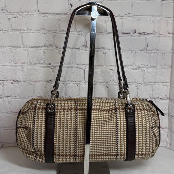 Lauren Ralph Lauren Houndstooth Barrel Baguette Shoulder Bag Purse 13.x5x3in - Picture 5 of 16